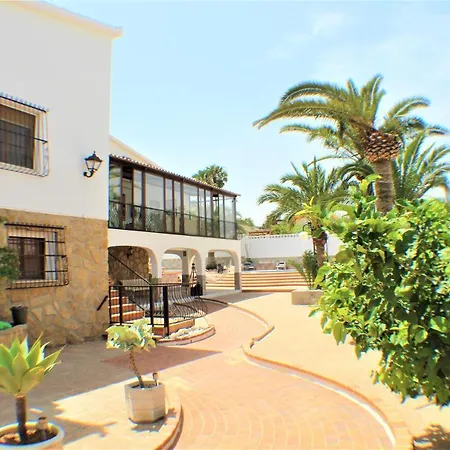 Costa Levante فيلة