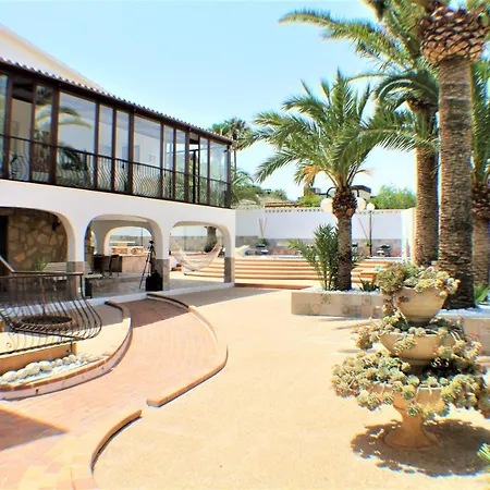 فيلة Costa Levante